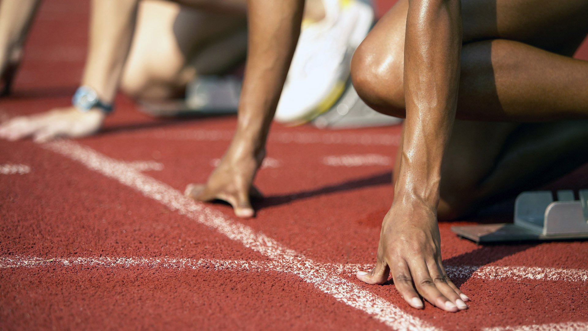 俱乐部忽视青训品牌价值传播，充分利用俱乐部的青训系统培养球员